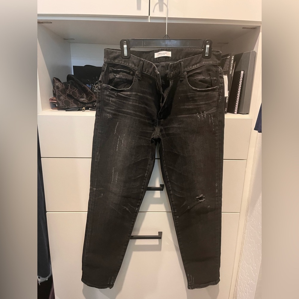 Mousy Vintage new with tags. Velma Skinny in black